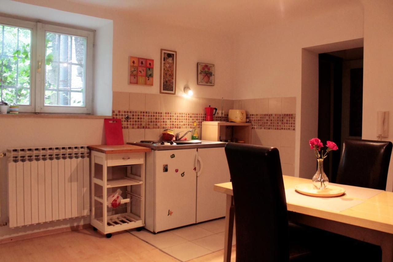 Nattache Studio Apartment Basment Zagreb Extérieur photo